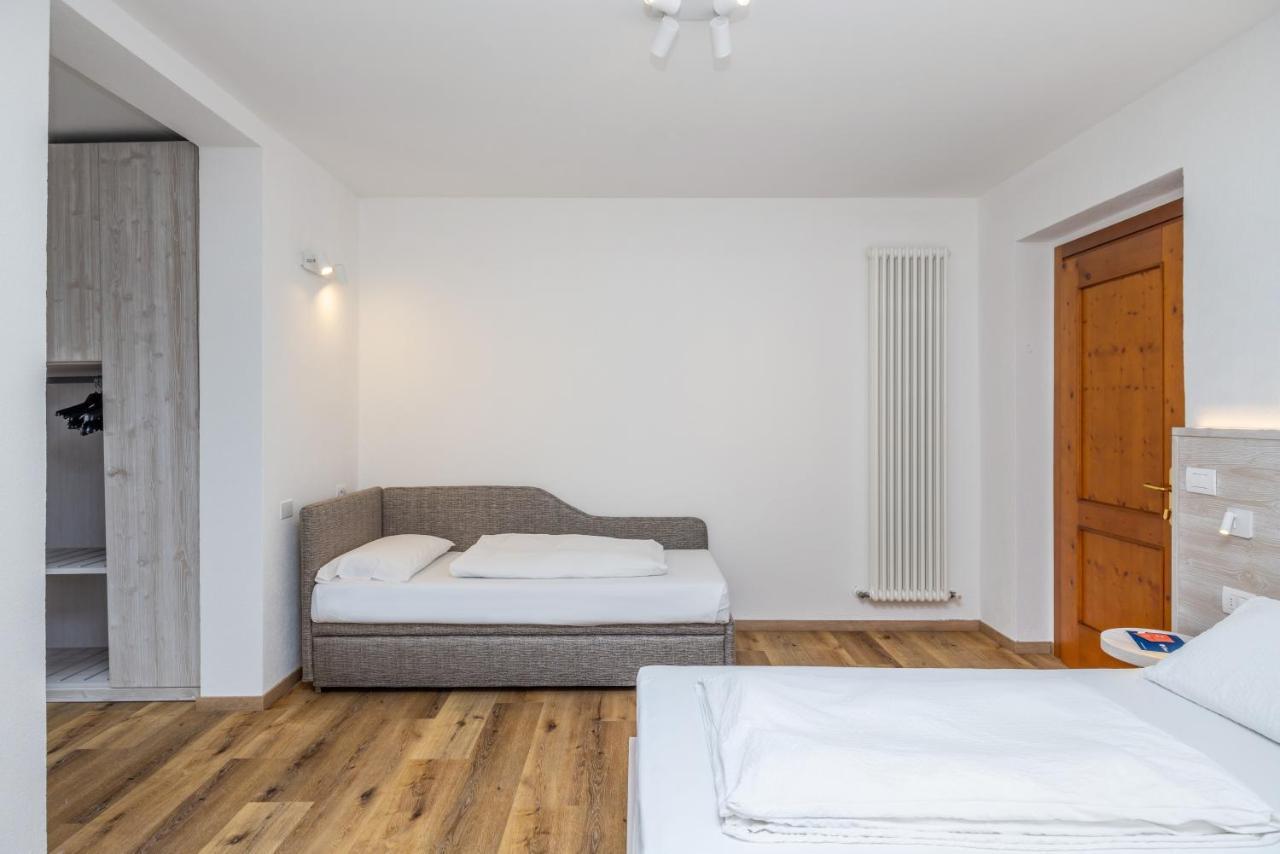 Hotel Londra Slow Living Molveno Kültér fotó
