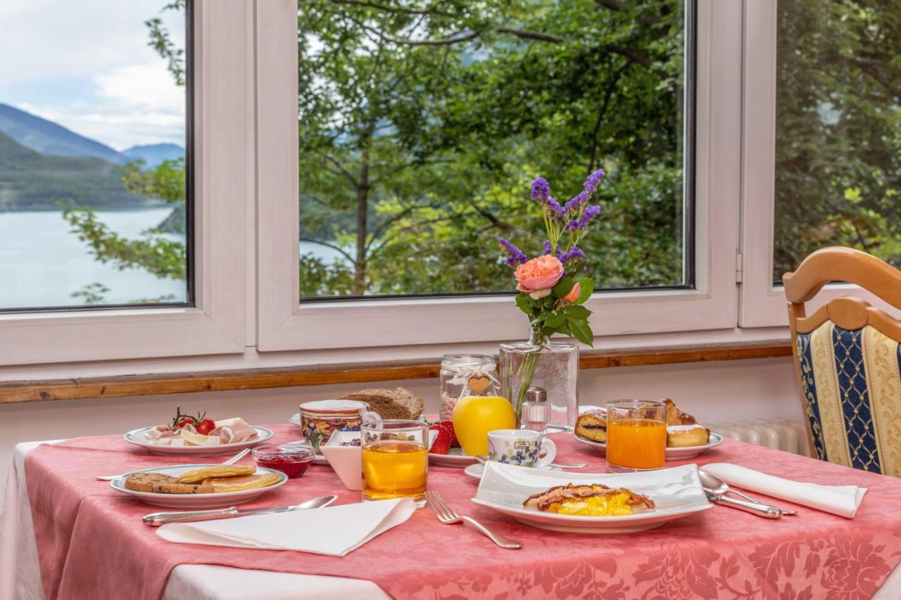 Hotel Londra Slow Living Molveno Kültér fotó
