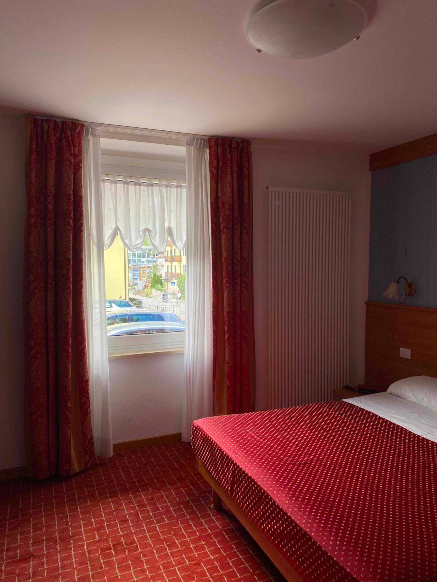 Hotel Londra Slow Living Molveno Kültér fotó