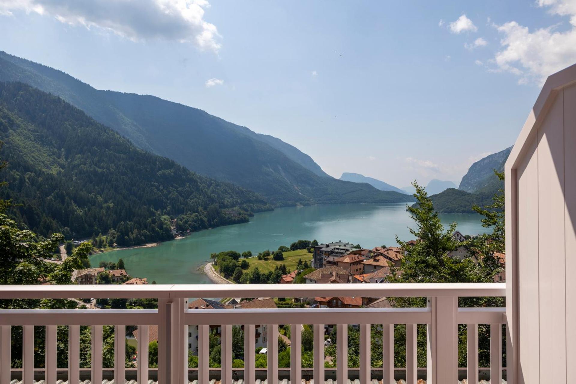 Hotel Londra Slow Living Molveno Kültér fotó